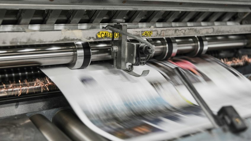 Só 10% dos brasileiros leem jornal impresso, diz estudo