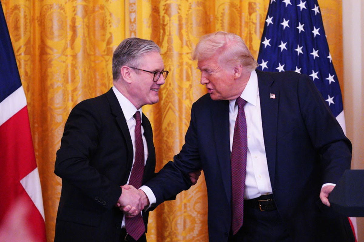 Trump anuncia acordo com Reino Unido para baixar tarifas: “Está feito”