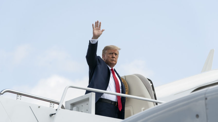Trump exige que Irã abandone programa nuclear