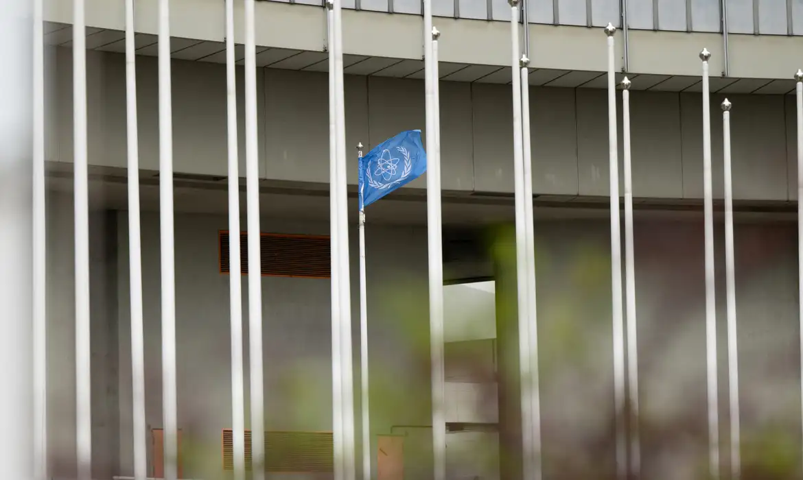 AIEA: ataque de Israel atingiu diretamente usina subterrânea do Irã