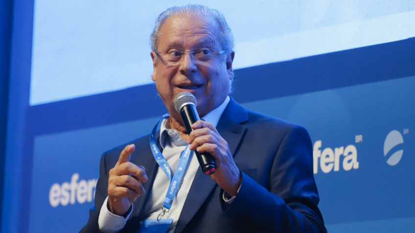 Dirceu nega erro em derrubada do IOF: "Realidade" do Congresso