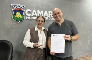 Lei de Paula Calil que institui a campanha Maio Furta-Cor de prevenção à saúde mental materna em Cuiabá é sancionada
