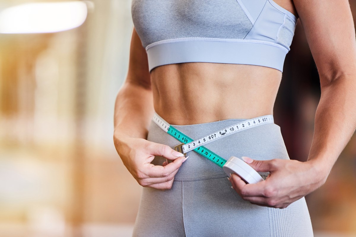 Barriga leve: descubra os chás ideais para acabar com o estufamento