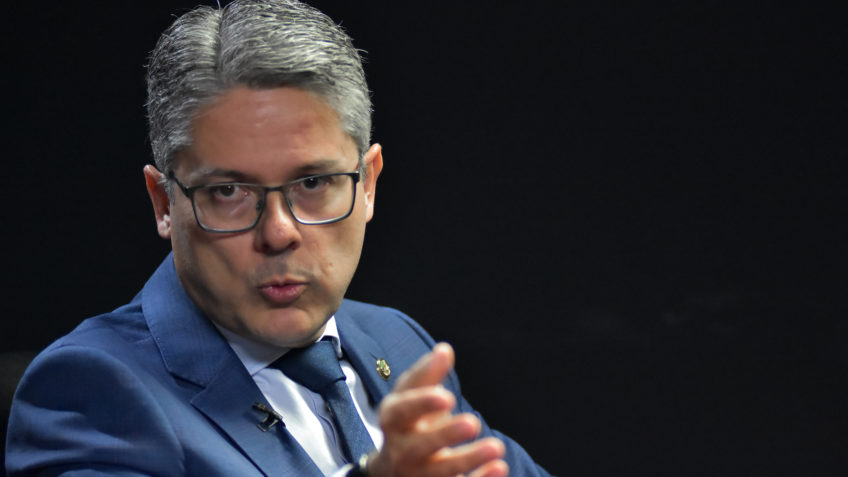 Senado cria CPI para investigar crime organizado no Brasil