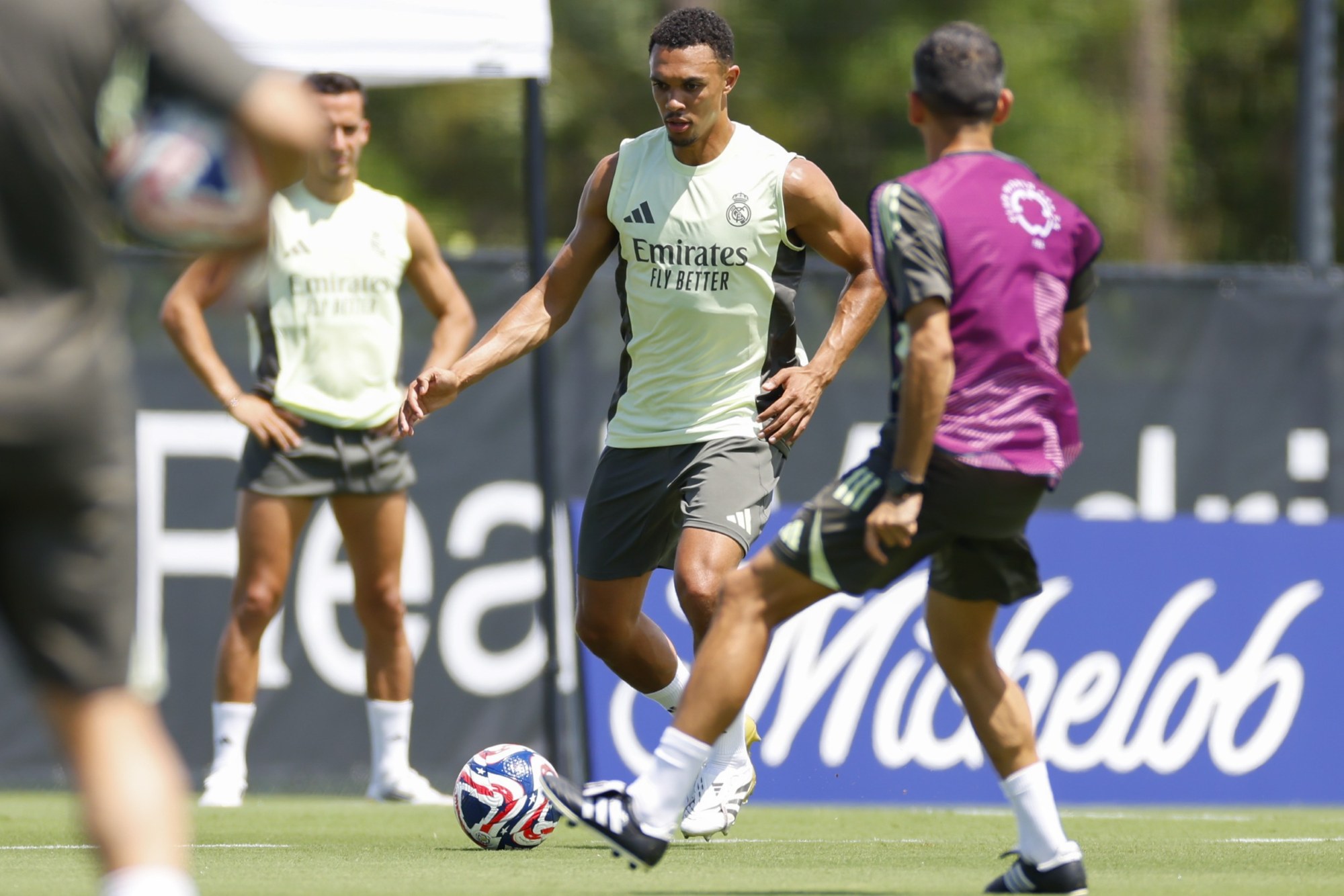 Real Madrid aposta em reforços para estreia na Copa do Mundo de Clubes