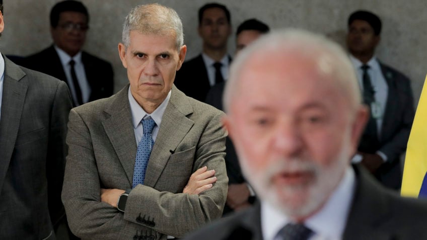 Secom quer usar Luz do Povo para popularizar governo Lula