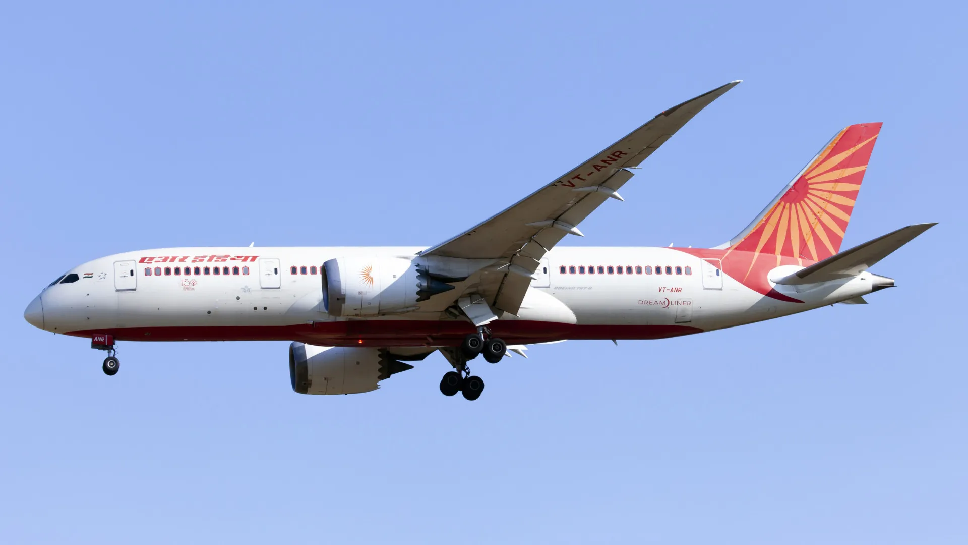 Air India cancela voos com Boeing 787 após acidente que matou 279
