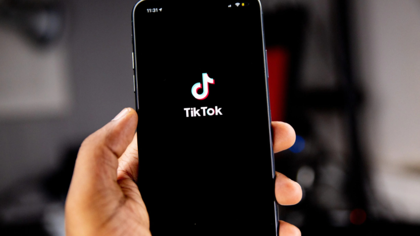Trump vai prorrogar prazo de venda do TikTok por mais 90 dias