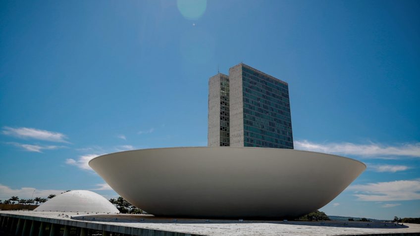 76% dos brasileiros são contra aumento do número de deputados