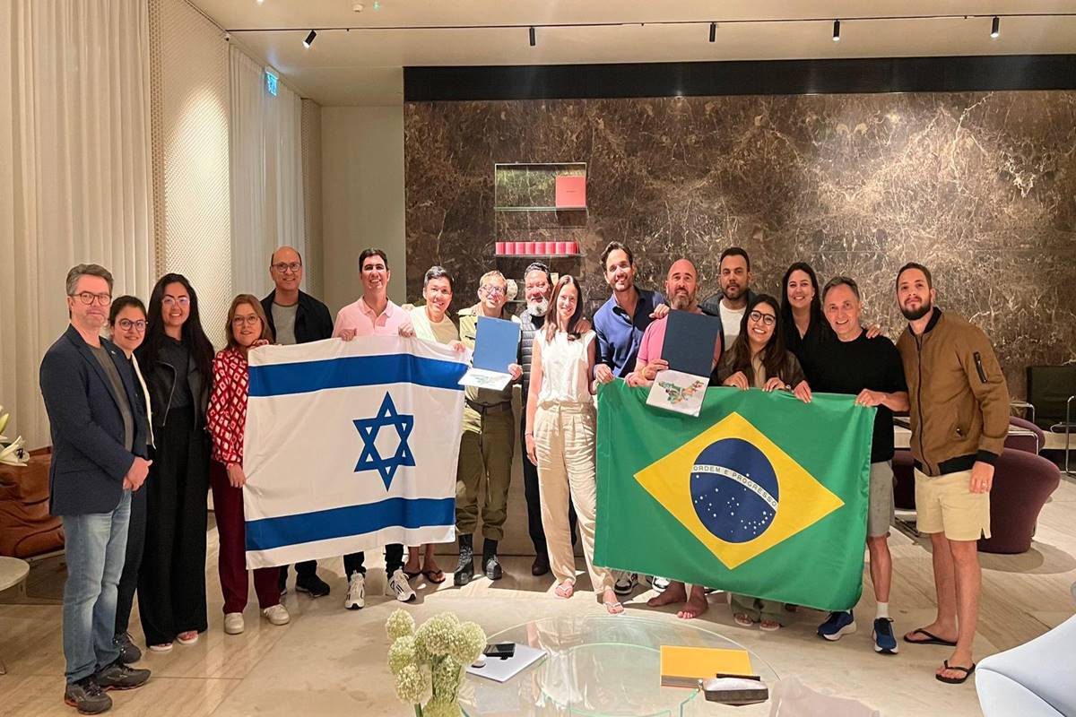 Israel pagou para que autoridades brasileiras deixassem o país