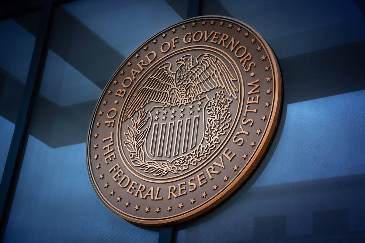 Banco Central dos EUA resiste a Trump e não mexe na taxa de juros