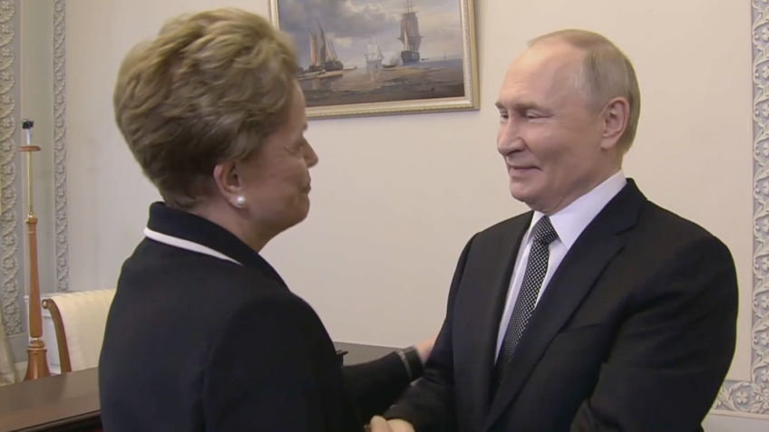 Putin se reúne com Dilma para discutir “desafios” no Brics