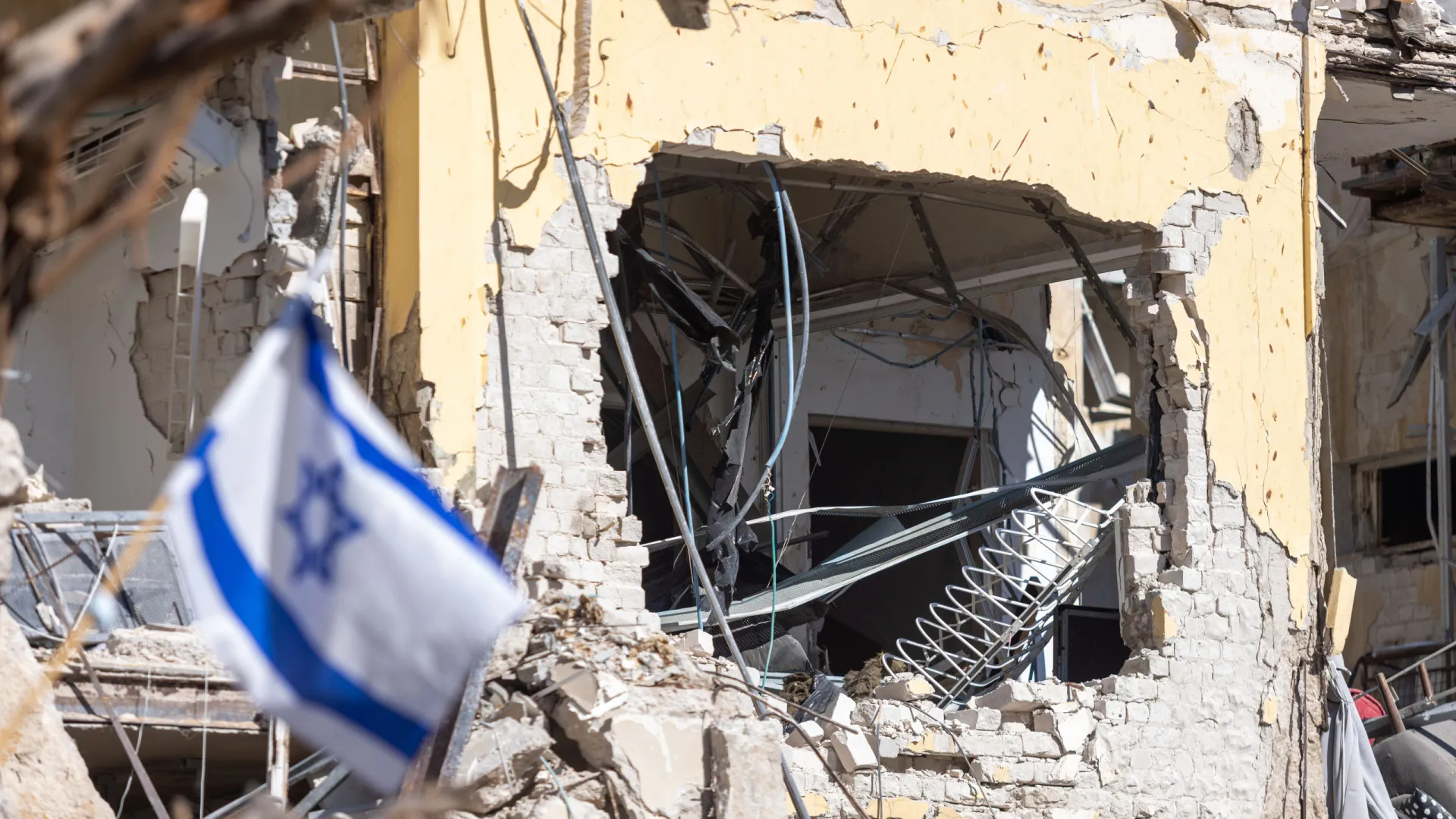 Programa nuclear secreto de Israel inclui até 300 bombas atômicas