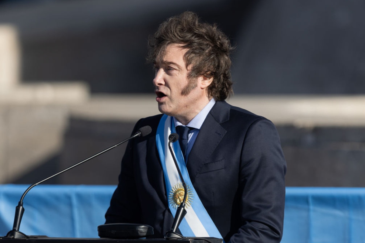 Governo de Milei denuncia espionagem russa na Argentina