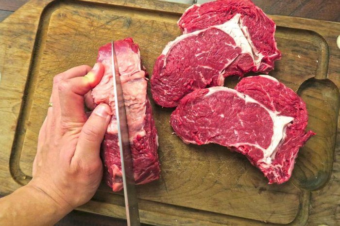 Você sabe o motivo pelo qual a carne de animais inteiros é mais escura?