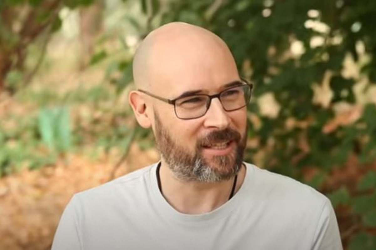 Com Alzheimer aos 41, homem lista sinal comum da doença que ignorou