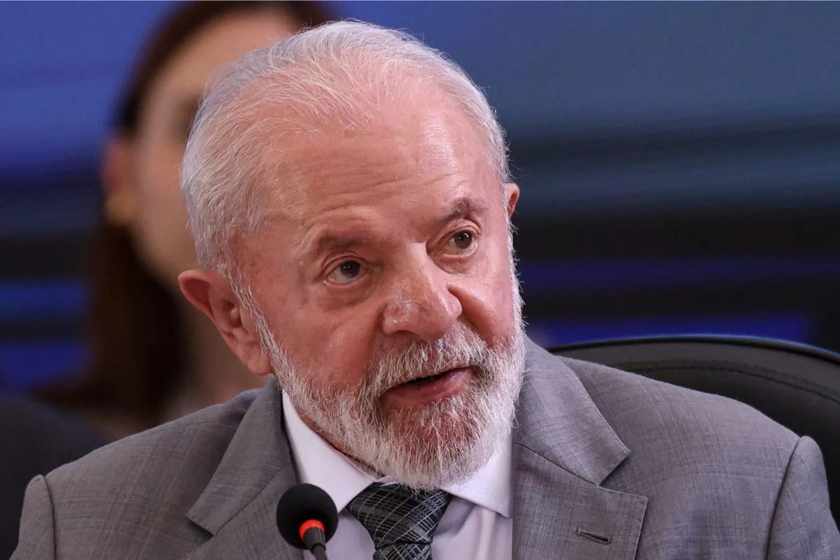 Gastos de terceiro mandato de Lula crescem em ritmo de quase o dobro da receita