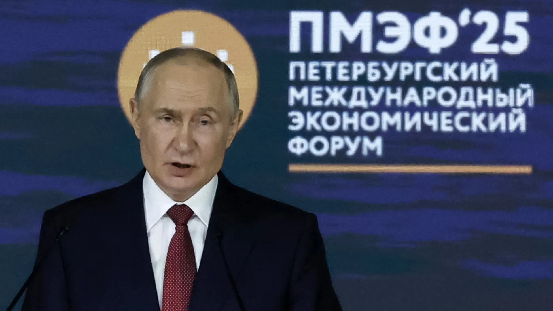 Putin diz estar "muito preocupado" com hipótese de uma 3.ª guerra mundial