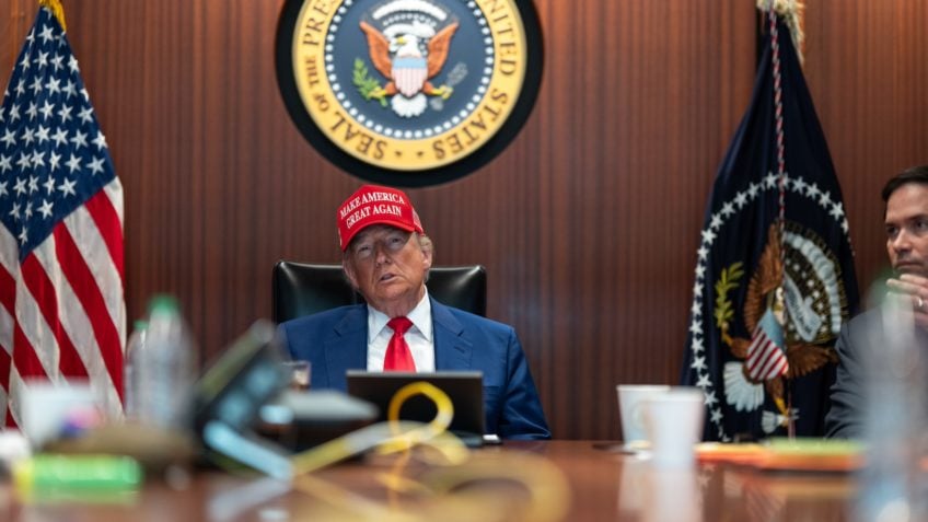 Líderes mundiais reagem à ofensiva de Trump contra o Irã