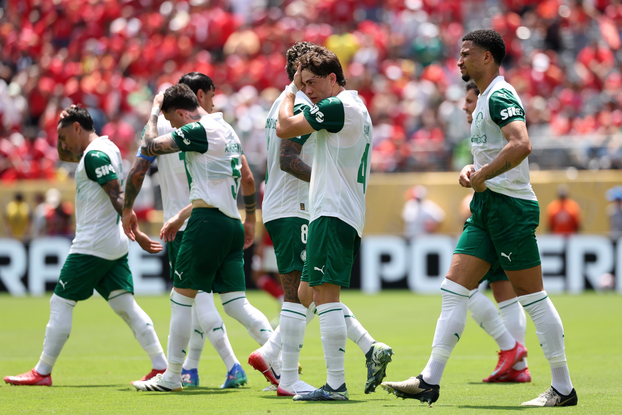 Palmeiras terá mudanças na escalação contra o Inter Miami, de Messi