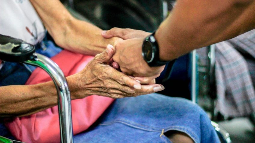 Comissão aprova pena maior para estelionato contra idoso
