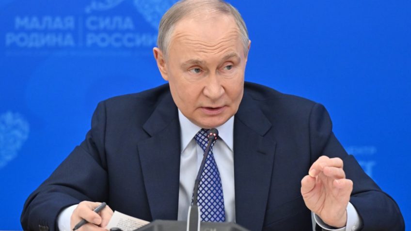 Putin fará visita de 4 dias à China em agosto