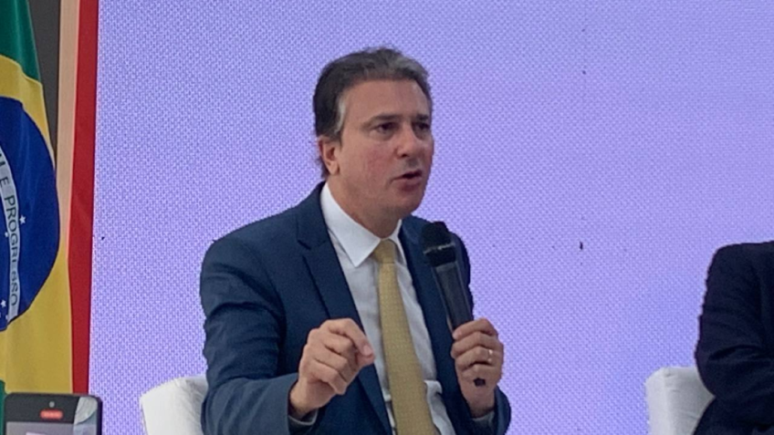 Ministro da Educação diz ser contra cortes e quer Pé-de-Meia universal