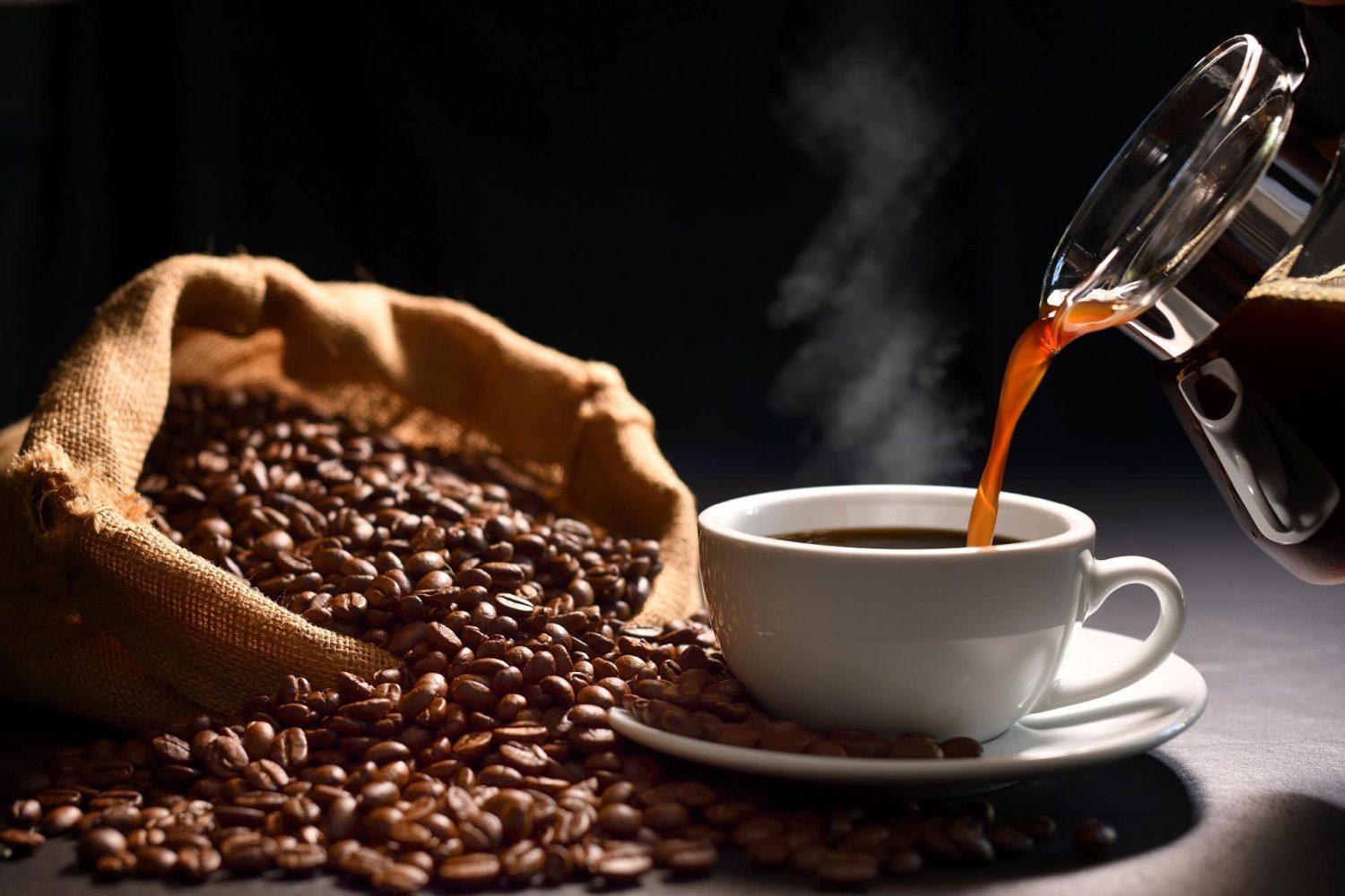 Café: produção nas alturas, preços mais altos e reflexo atinge bolso dos brasileiros