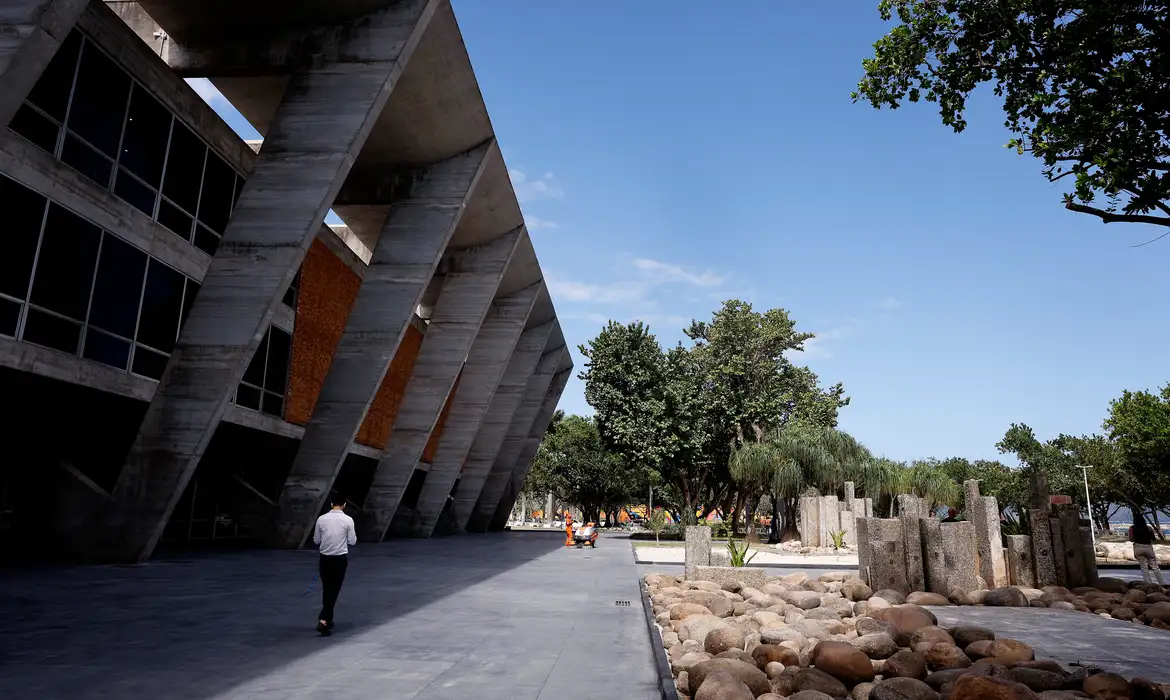 Cúpula do Brics leva Rio a decretar feriado e ponto facultativo dia 7