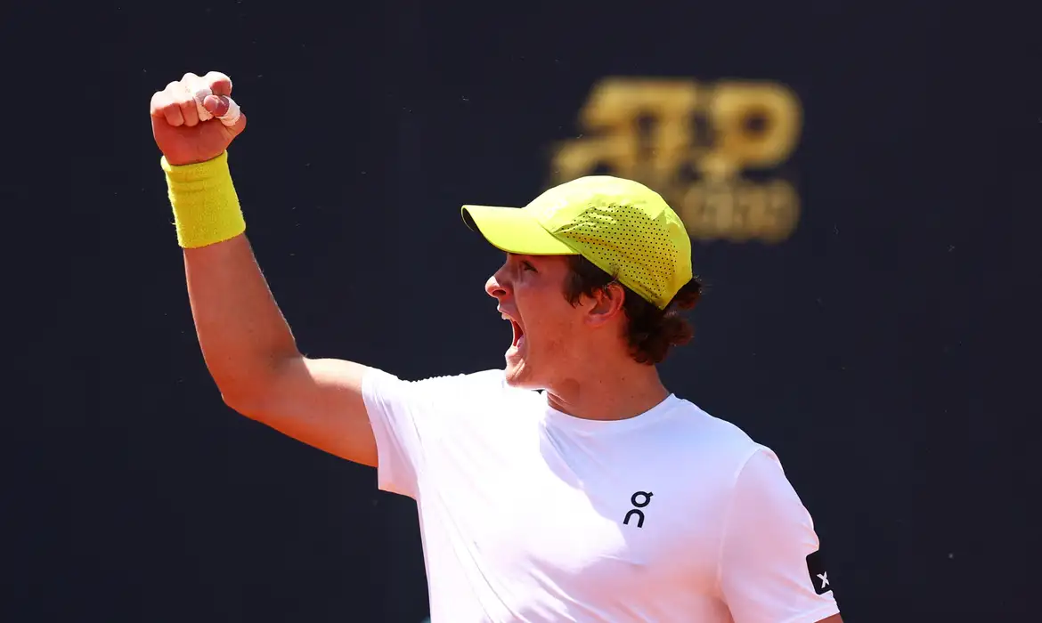 João Fonseca avança em ATP de Eastbourne, último antes de Wimbledon