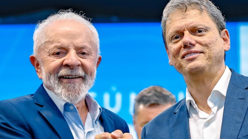 Lula e Tarcísio fazem anúncios em SP, mas não se encontram