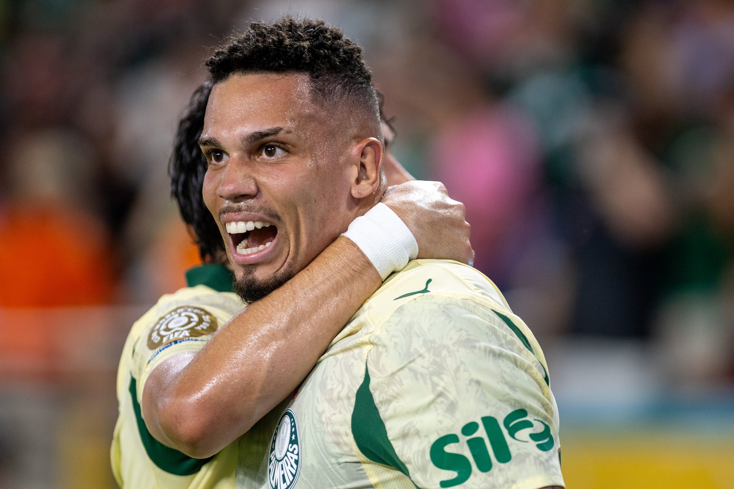 Decisivo contra o Inter Miami, Paulinho se frustra por jogar com dores