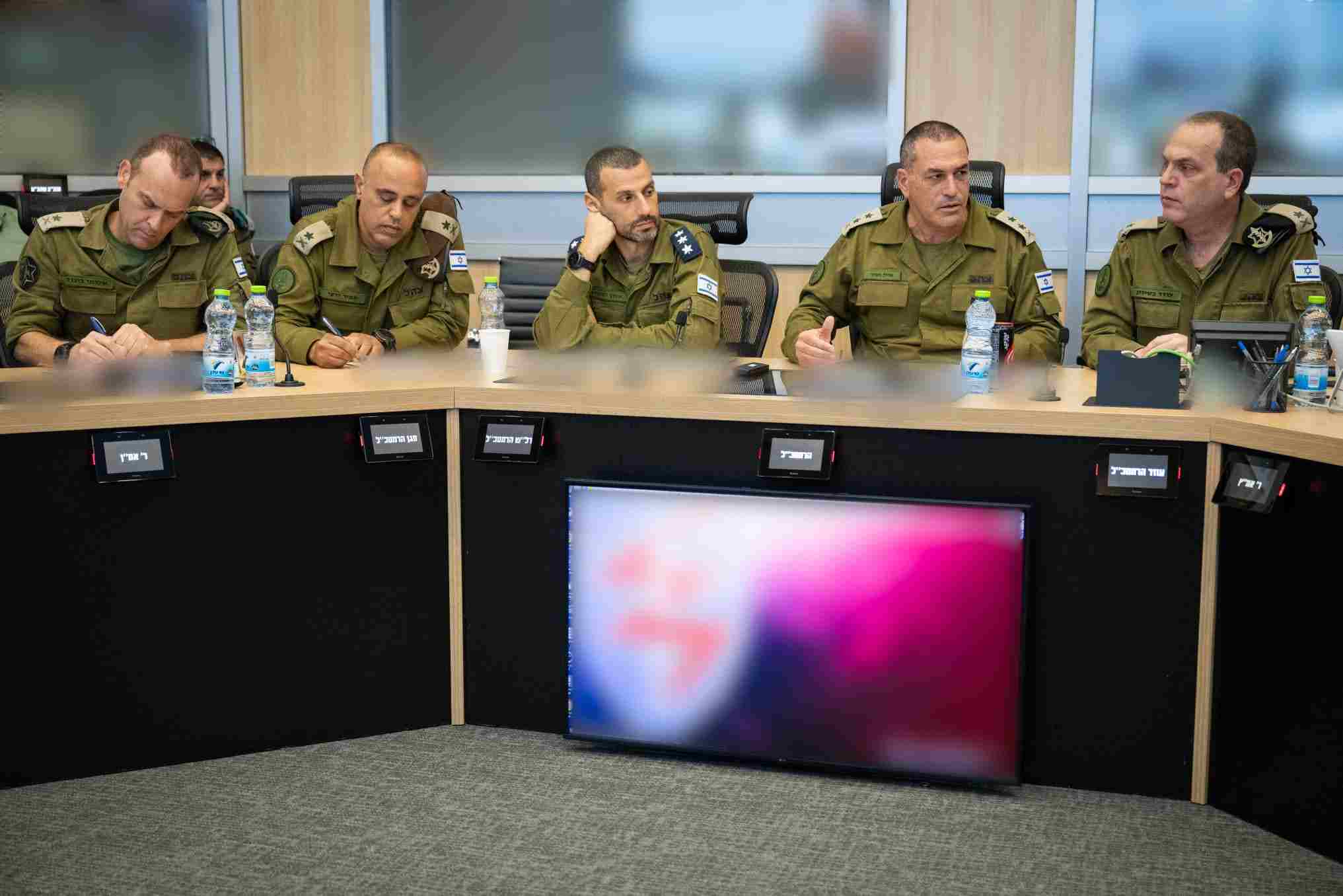 Após cessar-fogo com Irã, Israel diz que vai focar em Gaza