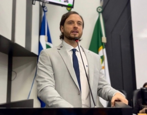 Daniel Monteiro cobra explicações sobre fechamento de farmácia em UBS do Terra Nova: “É um problema de gestão”