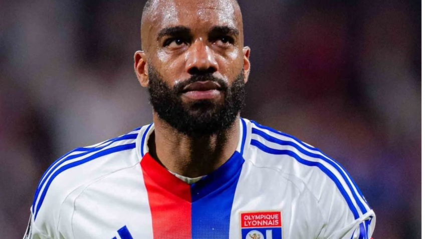 Lyon é rebaixado para 2ª divisão francesa por problema financeiro