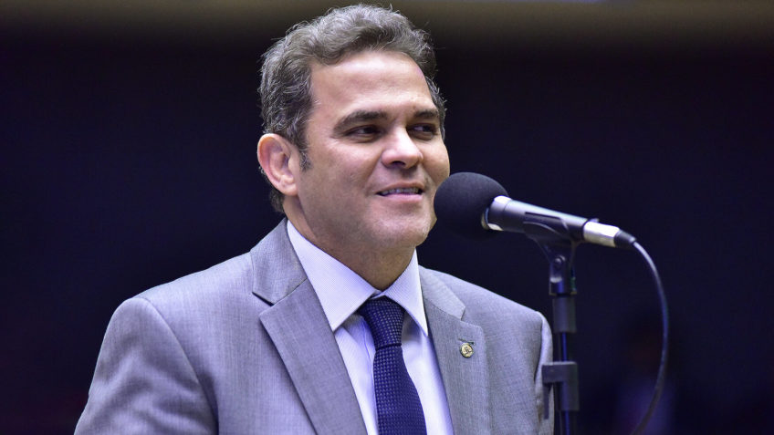 Leilão do pré-sal aprovado por comissão pode dar R$ 20 bi ao governo