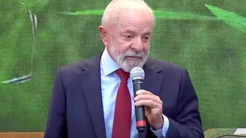 Trump tem de ser menos internet e mais governo, critica Lula