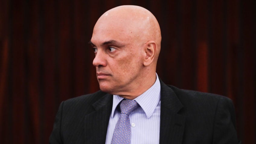 Moraes dá 15 dias para alegações finais em ação por tentativa de golpe