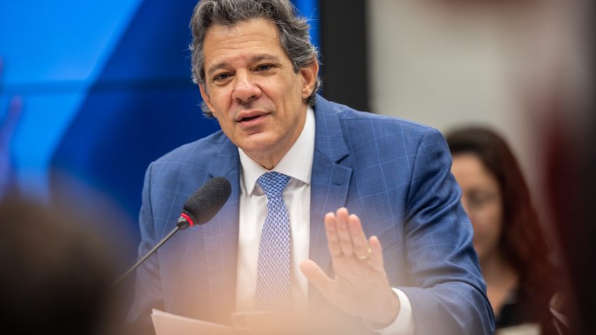 Haddad: Desigualdade tem de ser corrigida junto com ajuste fiscal
