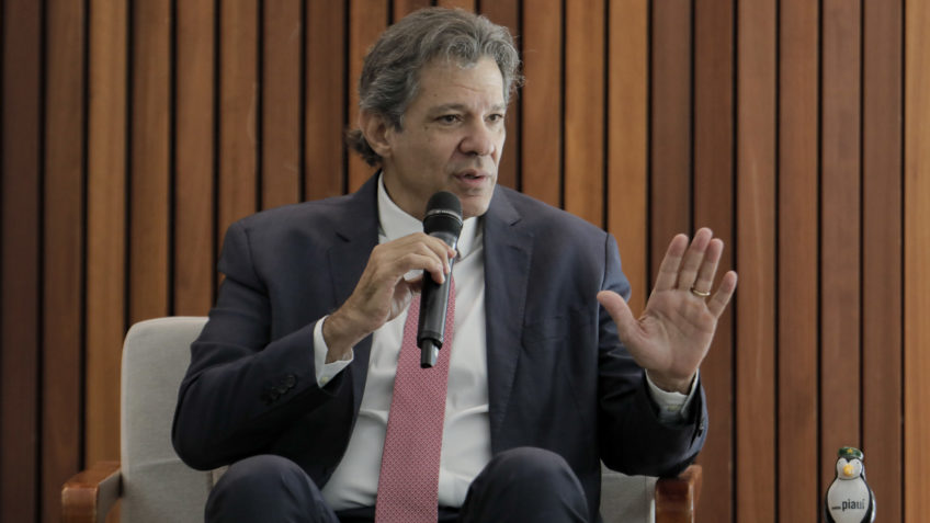 Não vejo espaço para aumento dos juros, diz Haddad