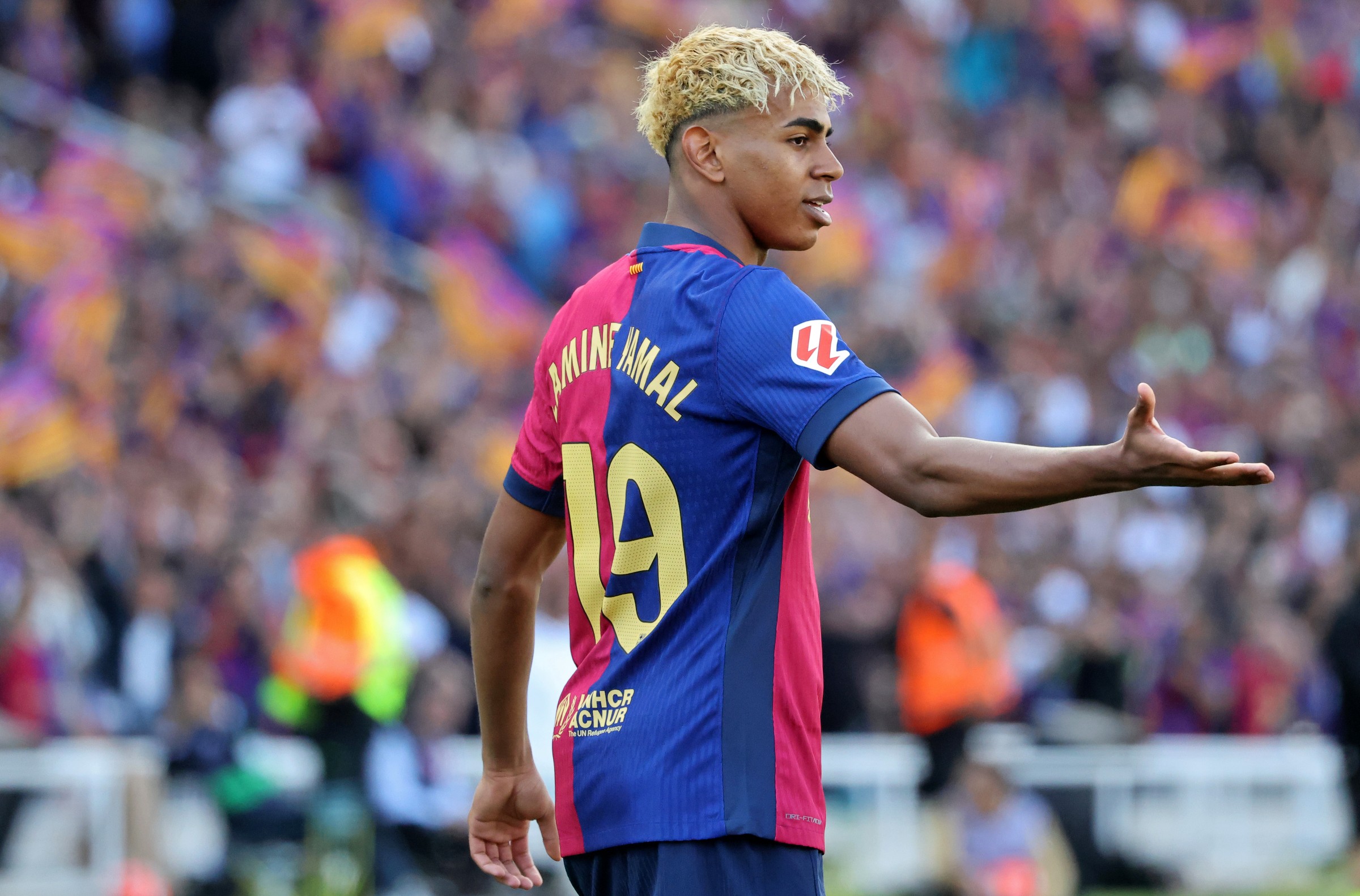 Herdeiro de Messi? Lamine Yamal assumirá camisa 10 do Barcelona