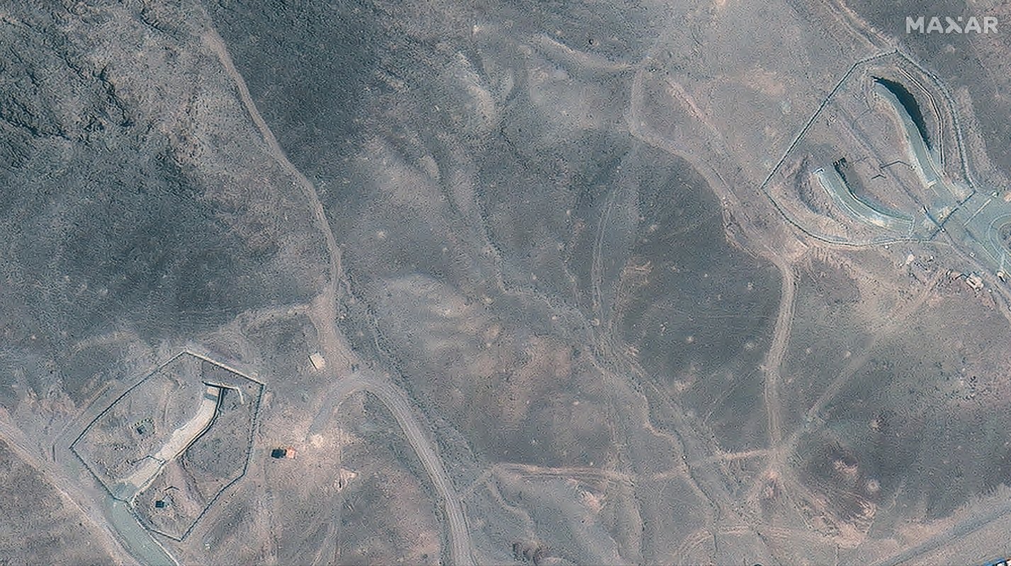 Novas imagens mostram usina nuclear do Irã atingida pelos EUA. Vídeo