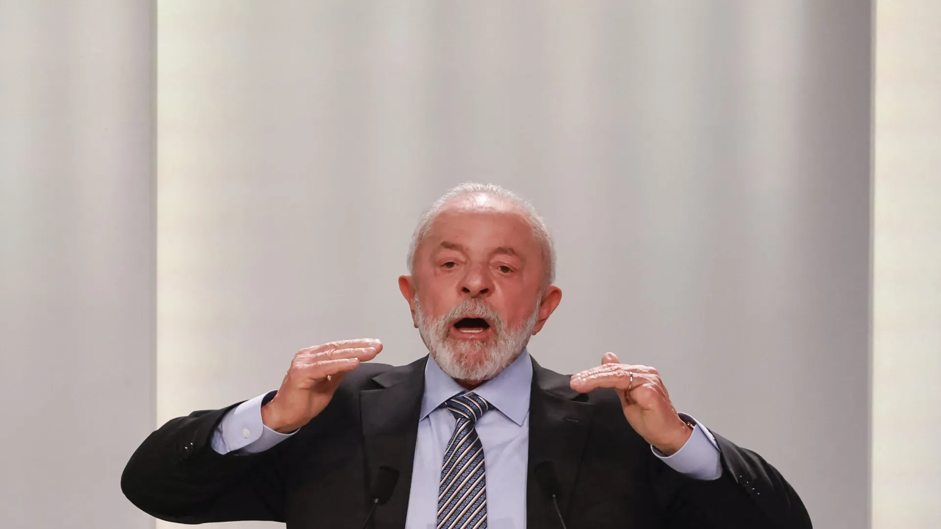 Indonésios 'invadem' perfil de Lula e revidam críticas dos brasileiros