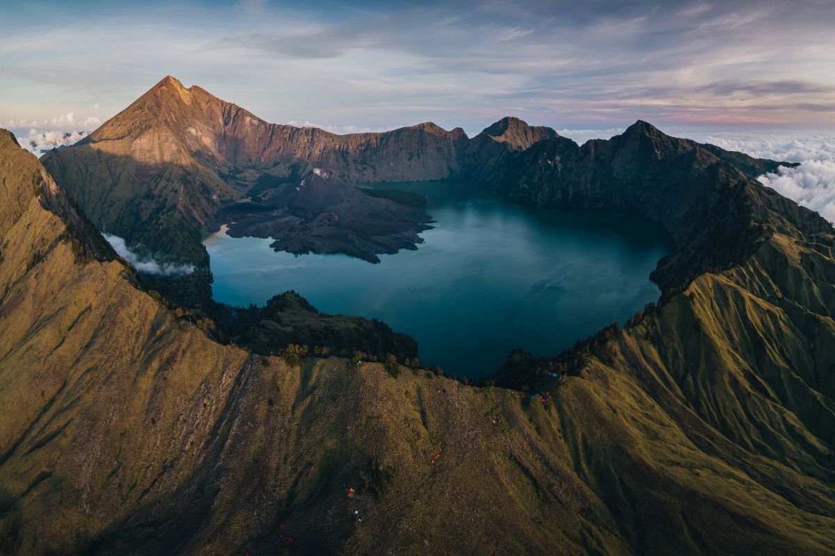 Dias após morte de Juliana, alpinista é resgatado no vulcão Rinjani