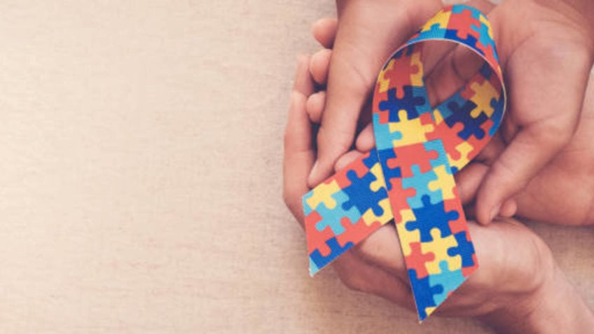 Comissão aprova penas para discriminação contra autistas