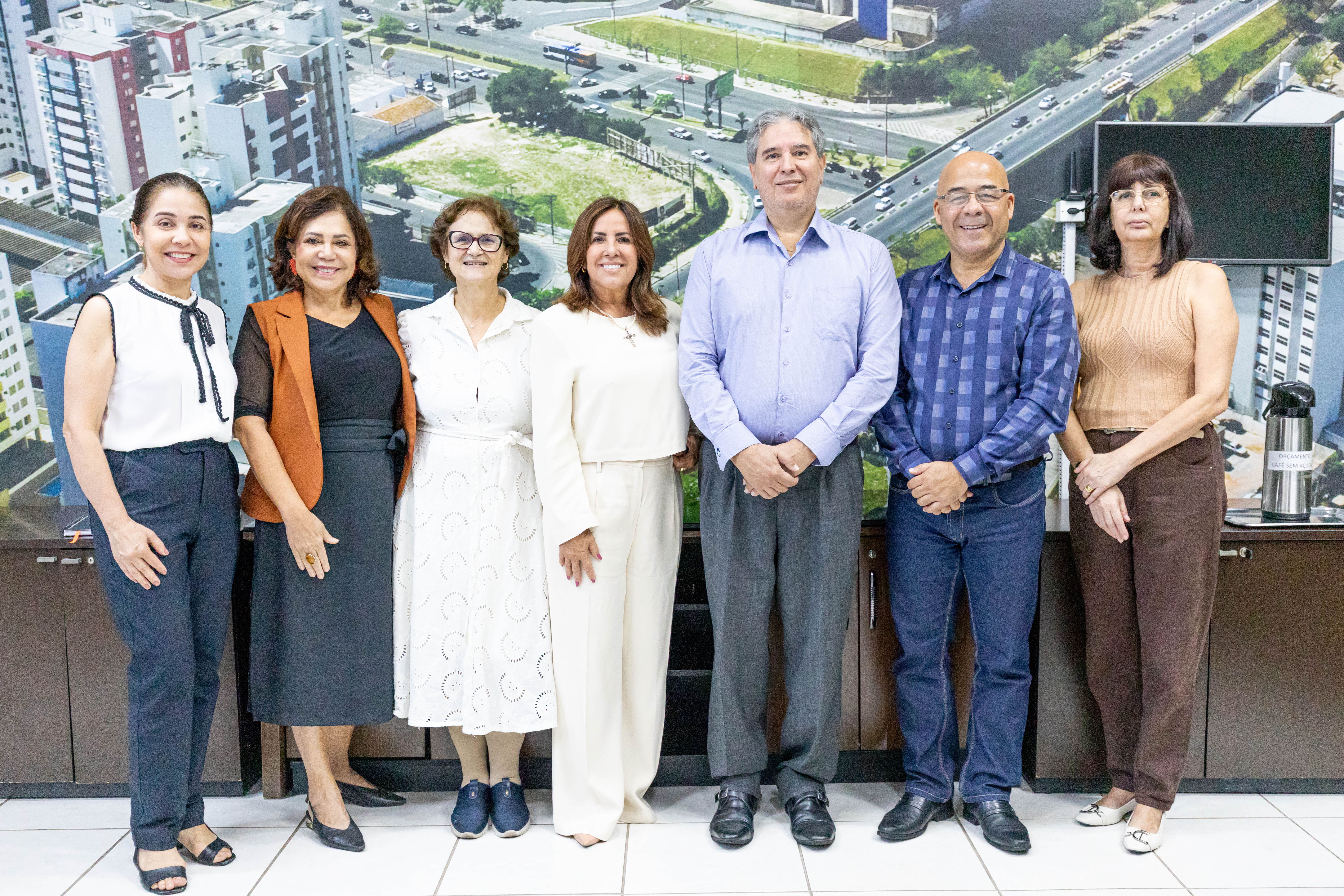 Vereadora discute políticas para mulheres com secretário de Planejamento de Cuiabá