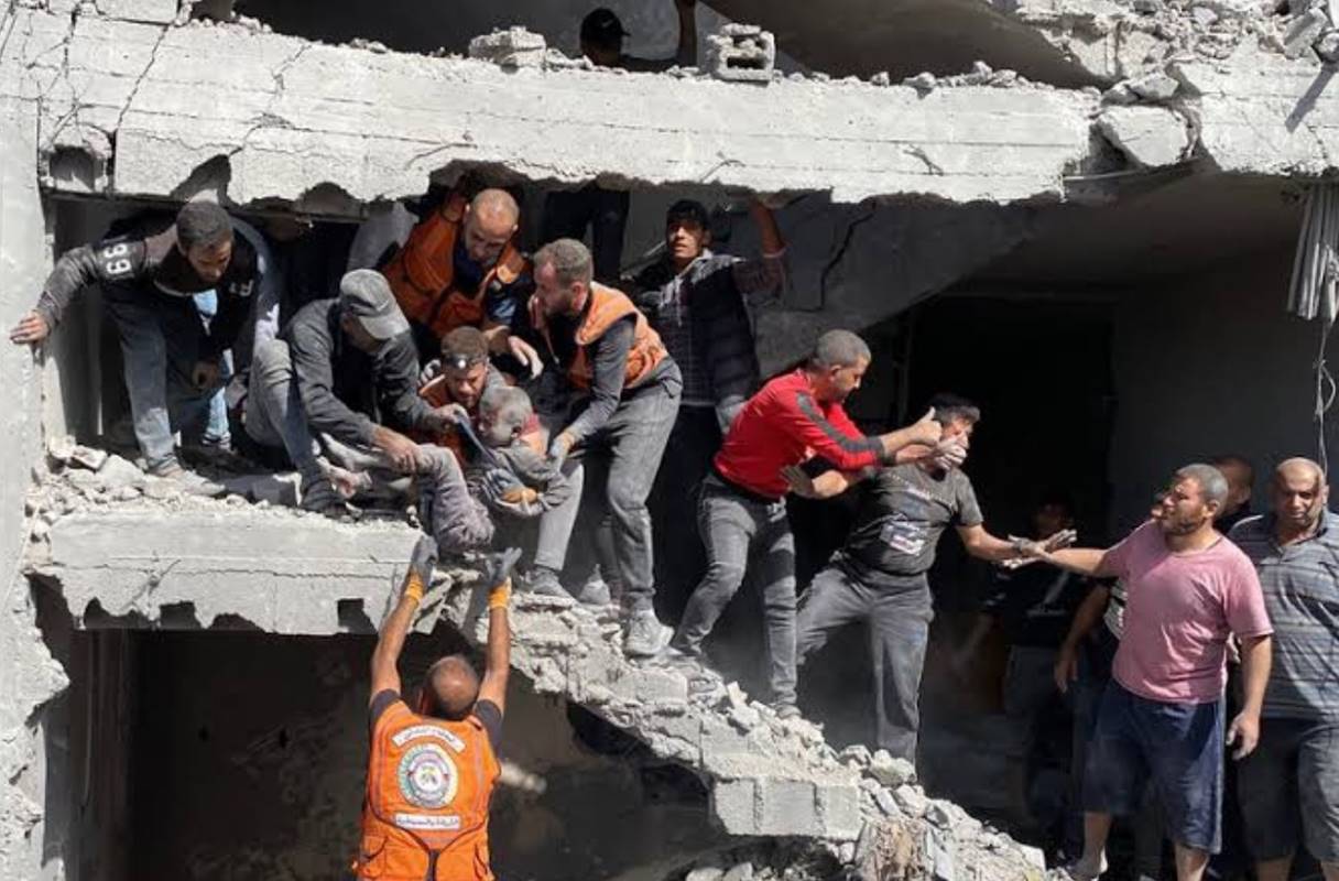 Israel intensifica ataques na Faixa de Gaza; ao menos 17 morrem