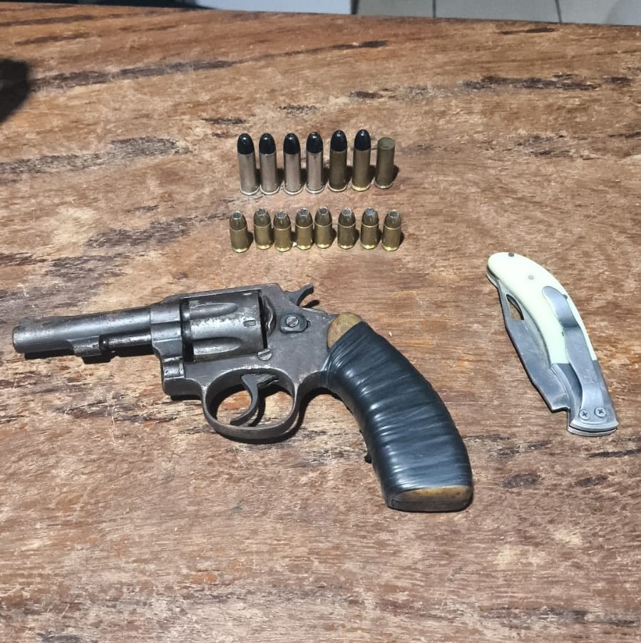 PM prende homem por violência doméstica e porte ilegal de arma de fogo em zona rural