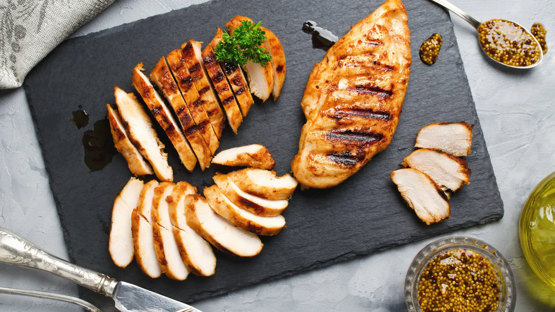 Comer frango pode aumentar "significativamente" o risco de morte