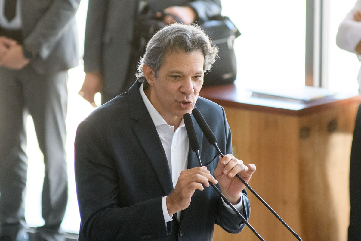 Haddad rebate críticas a aumento de impostos: “Pode gritar”